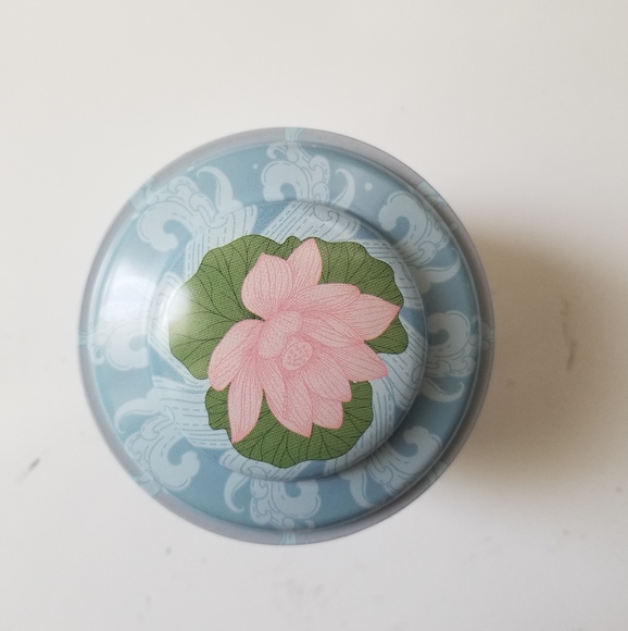 Fairyloot Threads of Fate Tea Tin - Picture 8 of 11